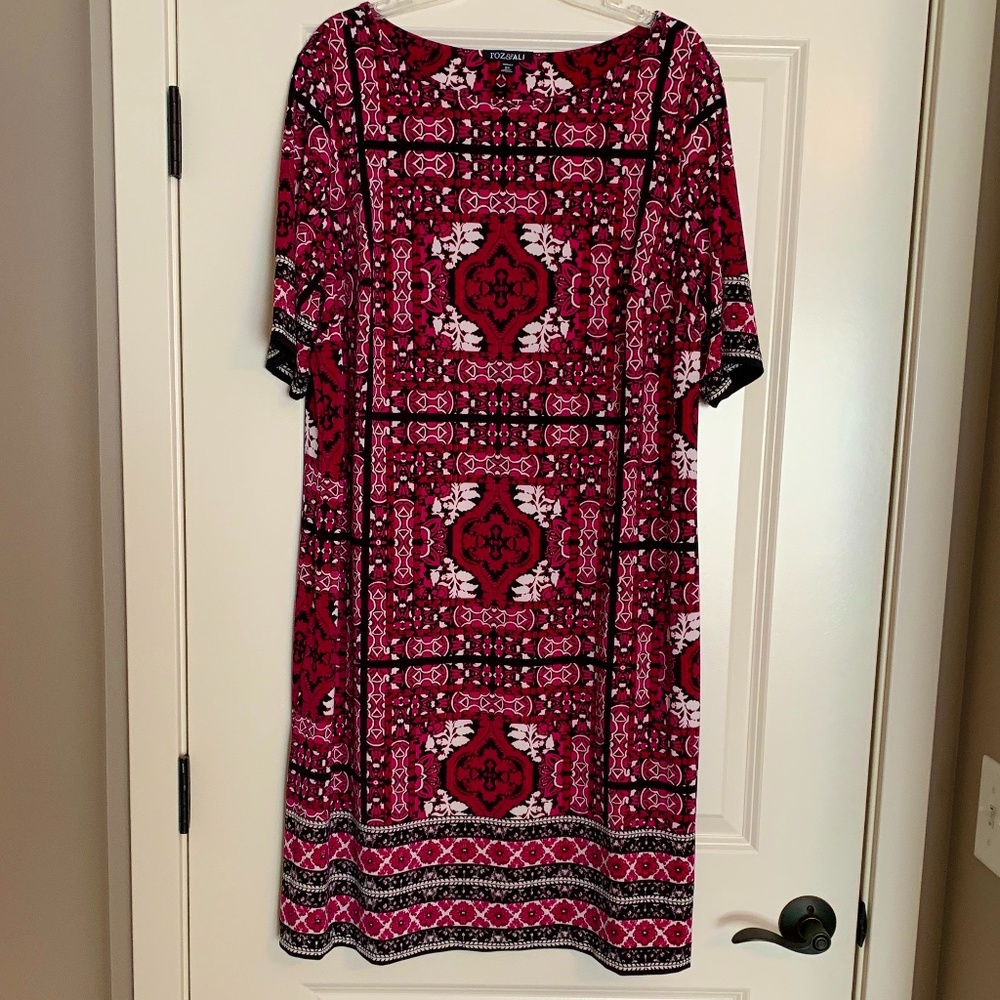 Elegant Red Patterned Dress